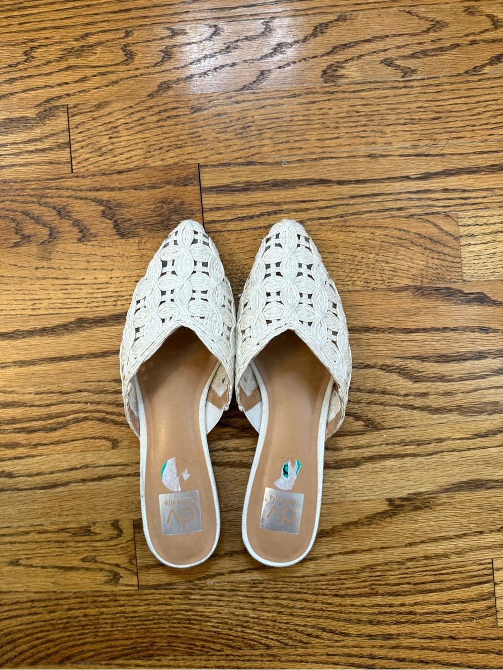 Dolce Vita Cream Crochet Pointed-Toe Slip-On Mules - Picture 3 of 4